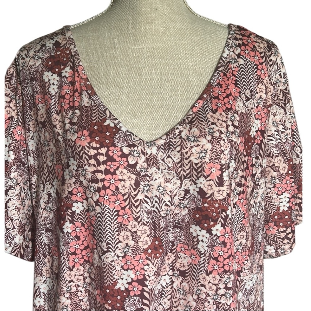 Women Floral Pink & Brown Floral Print Scoop V-Neck Short Sleeve V-neck Top 4XL - Picture 2 of 9